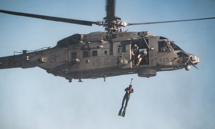 Le 443e Escadron d’hélicoptères maritimes soulignela Journée mondiale de l’hélicoptère