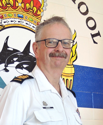 Le chef Budden ouvre la voie à la retraite